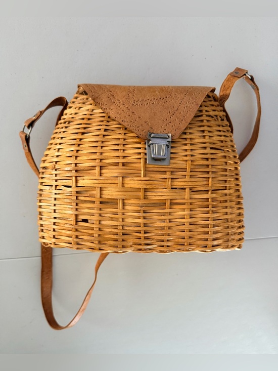 Handbags - VINTAGE:  Handmade Wicker Creel Handbag.
